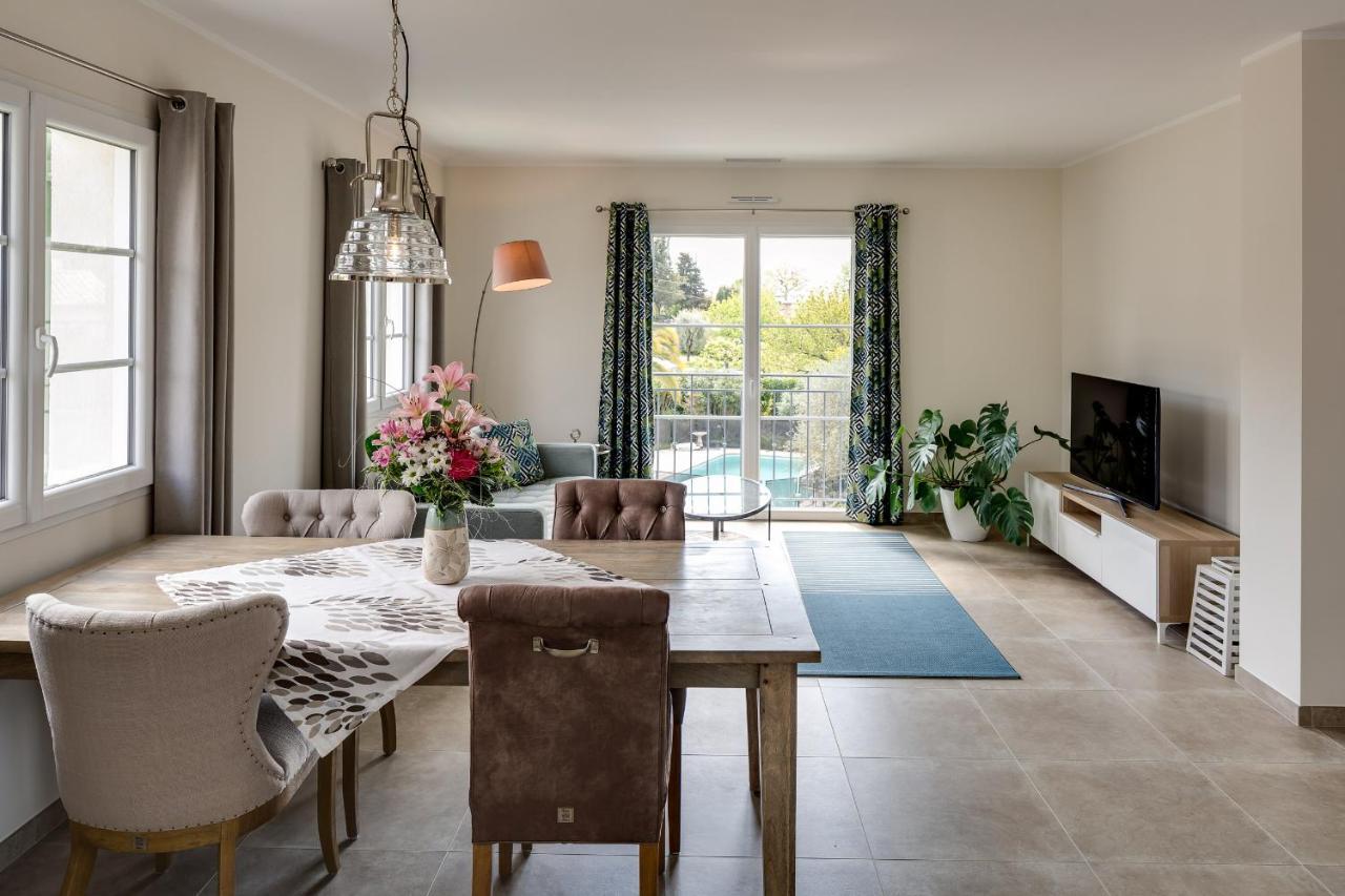 Luxurious And Spacious Apartment In The Heart Of The Cote D'Azur Roquefort Les Pins Bagian luar foto