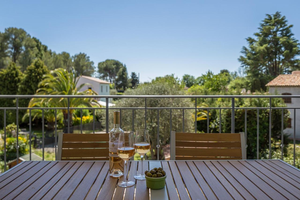 Luxurious And Spacious Apartment In The Heart Of The Cote D'Azur Roquefort Les Pins Bagian luar foto