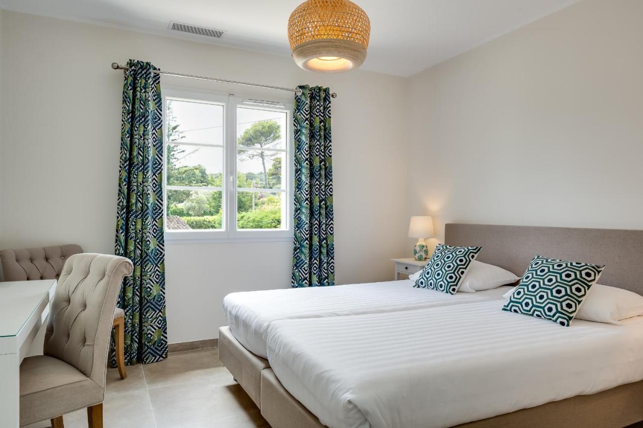 Luxurious And Spacious Apartment In The Heart Of The Cote D'Azur Roquefort Les Pins Bagian luar foto